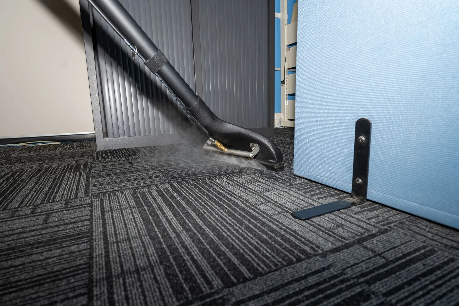 An Easy-to-Follow Guide to Commercial Carpet Cleaning for Small Business Owners